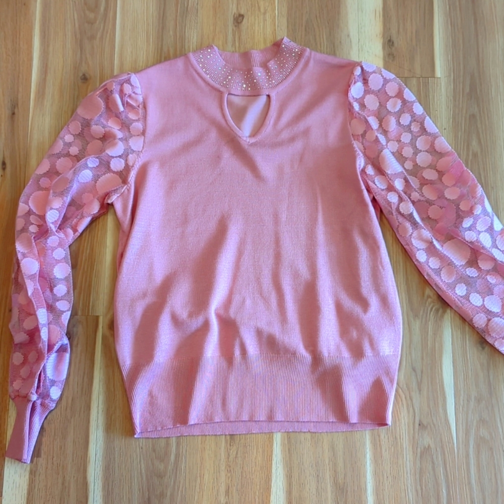 Beautiful pink sweater blouse Sz S